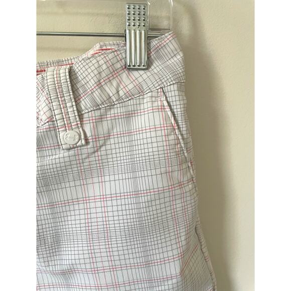 Under Armour Low Rise Golf Athletic Performance Shorts White Pink Size 4 - Picture 3 of 6